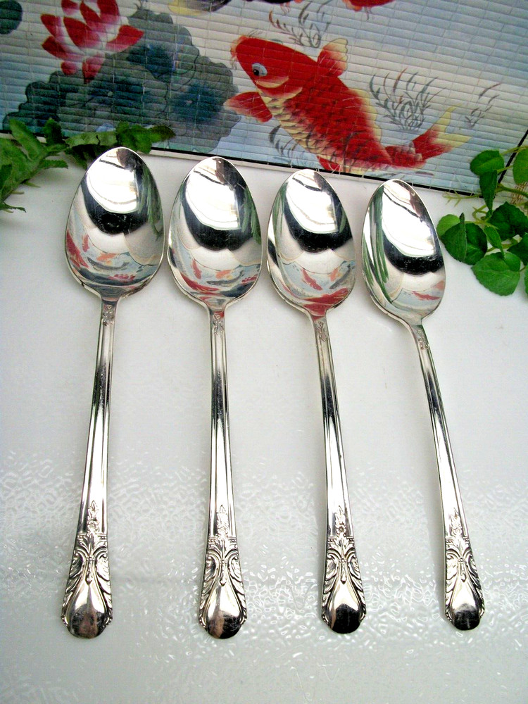 4  International  Rogers  AVALON  Cabin  Silverplate  Solid Serving Spoons  1940