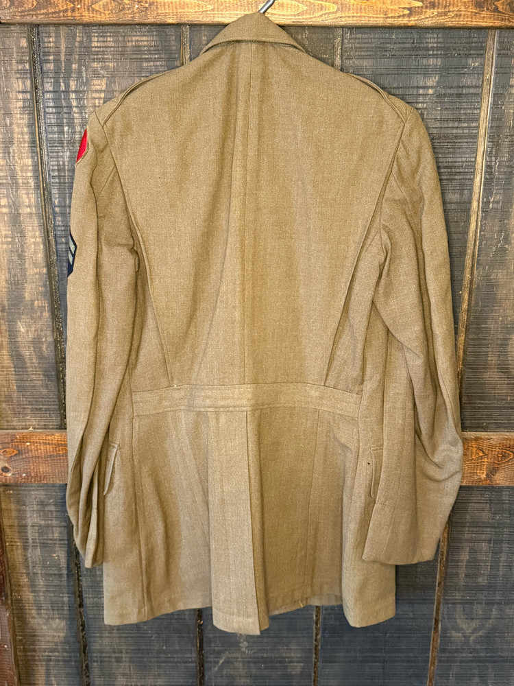 Vintage U.S. Army Replacement and School Command WWII Service Coat 36
