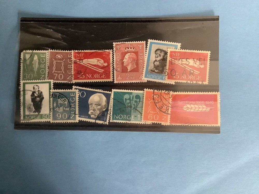 TWELVE NORGE / NORWAY POSTAGE STAMPS