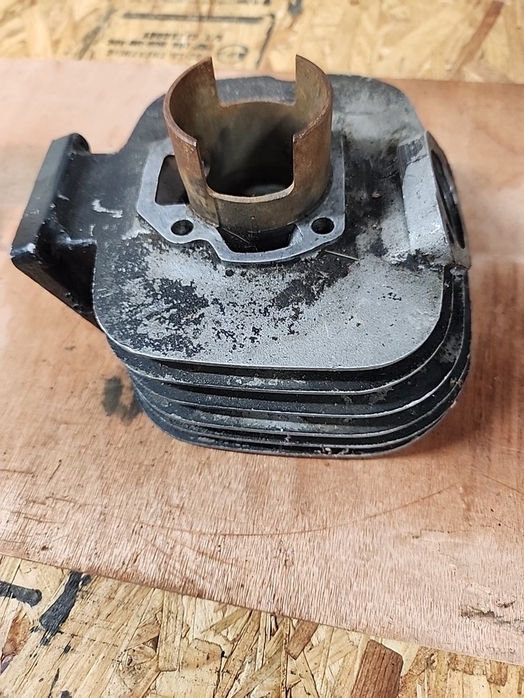 Yamaha 70's Yz80 Engine Cylinder