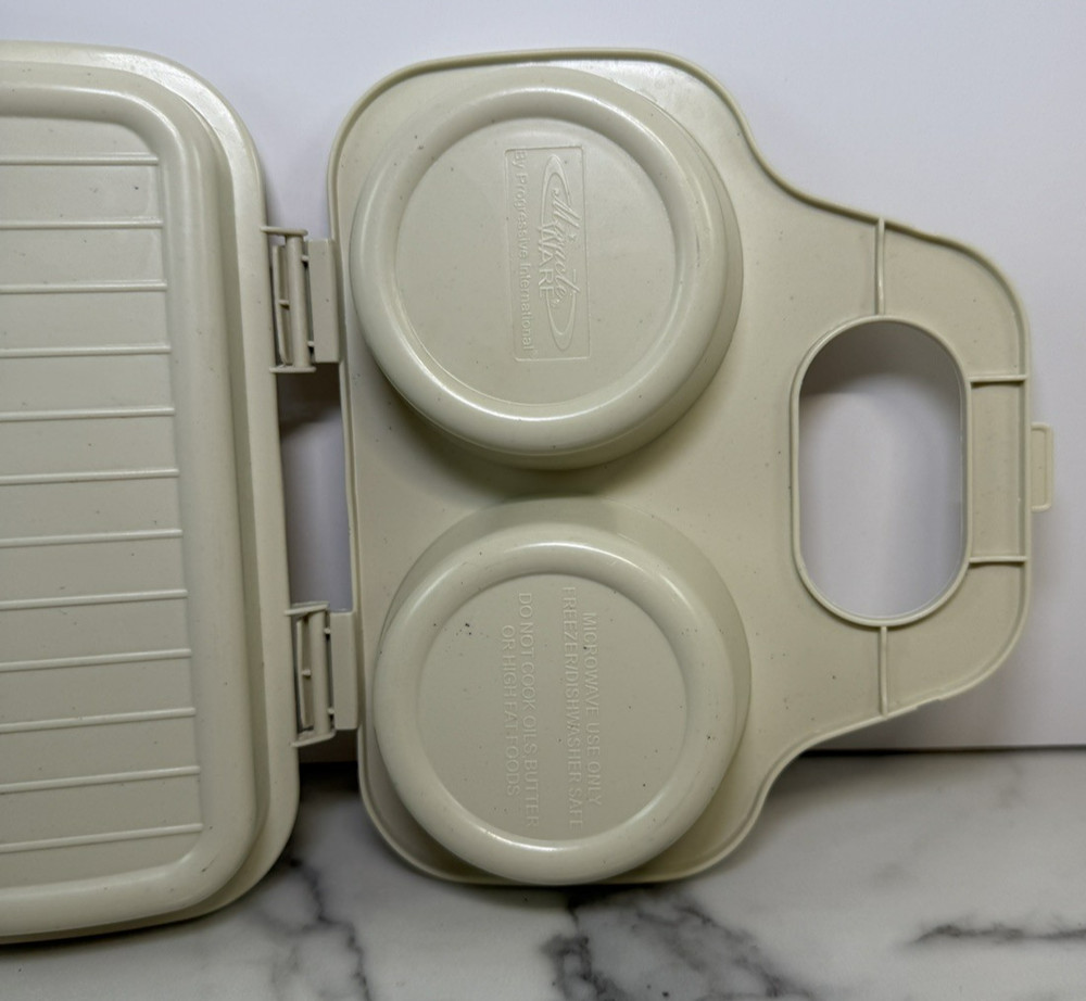 Miracle Ware by Progressiv - Egg Poacher Microwave Cooker - Quick Easy Breakfast