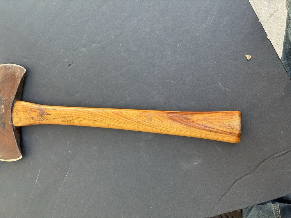 VINTAGE NORLUND SADDLE CRUISER AXE / HATCHET 1 lb 10 oz