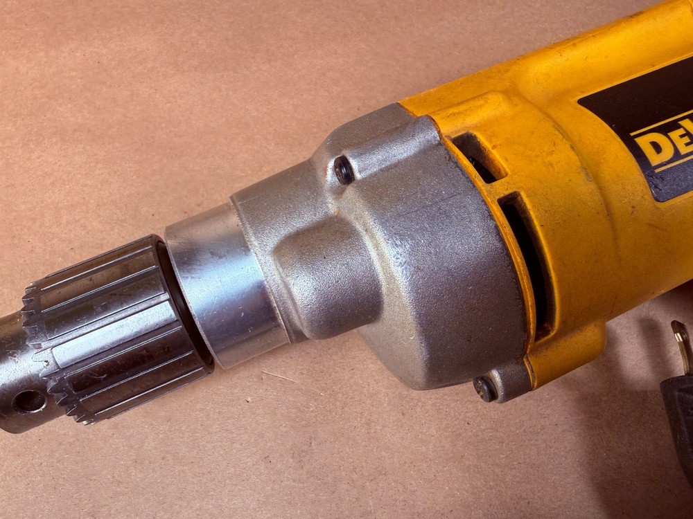 DEWALT DW235G 1/2" Variable Speed Corded Drill - Yellow - Works Great