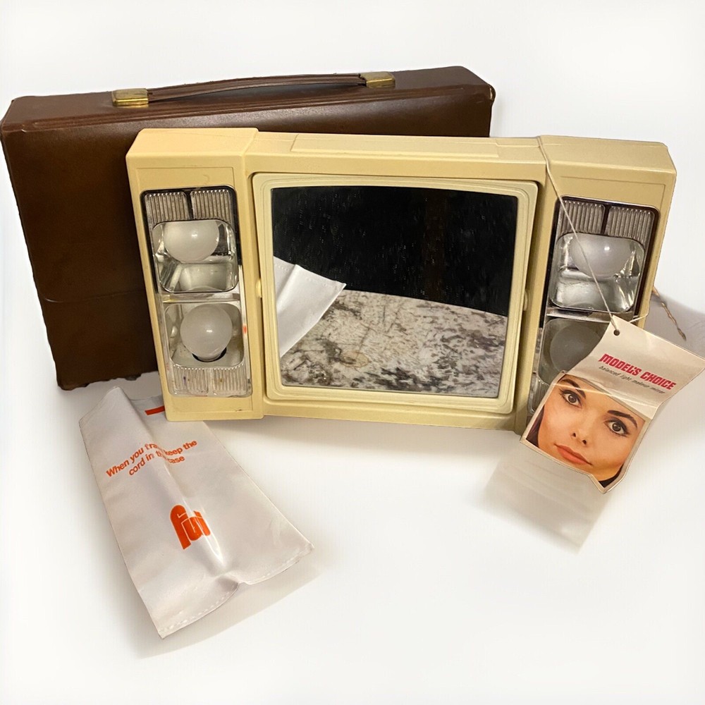 VTG 1968 Models Choice Faces West Lighted Double Sided Magnifying Makeup Mirror