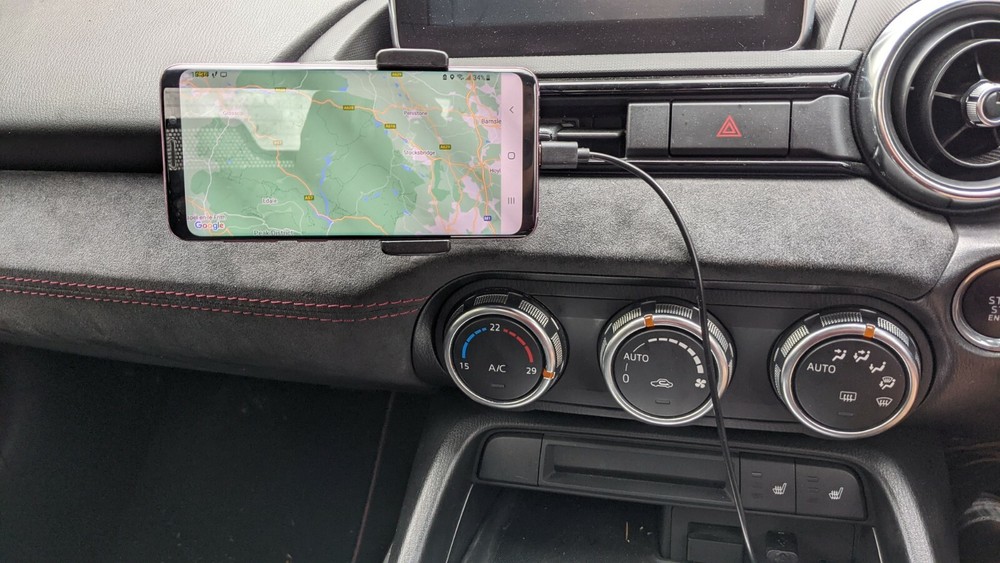 Mazda MX5 ND MK4 Vent Phone Holder