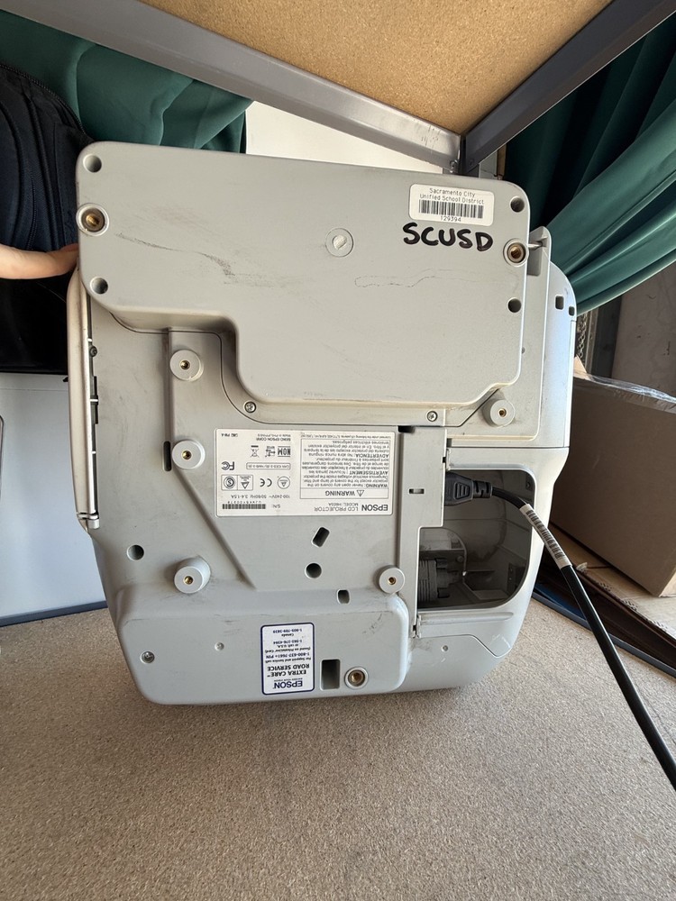 Epson LCD Projector Powerlite 575W Model H603A