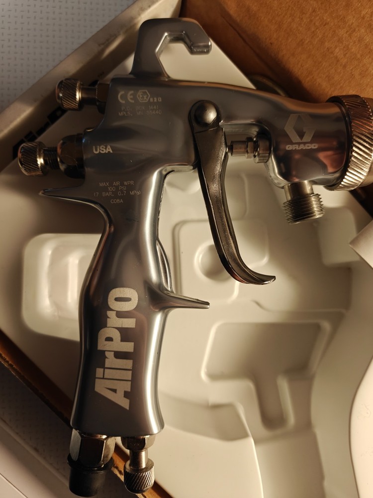 Graco Air Pro pressure feed spray gun