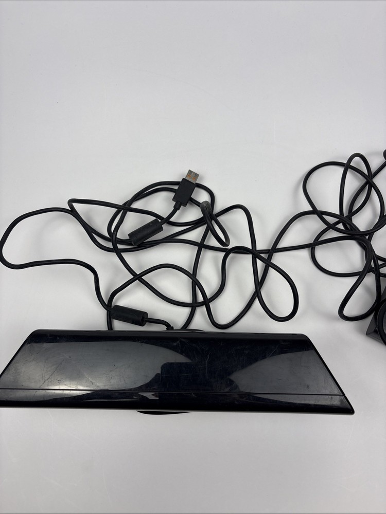 Microsoft Xbox 360 Kinect Sensor Motion Camera Model 1414 w/ USB Cable Tested
