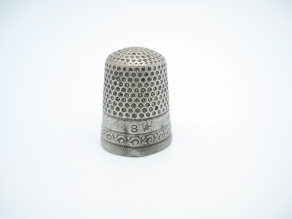 Antique Sterling Silver Sewing Scroll Pattern Thimble Size 8