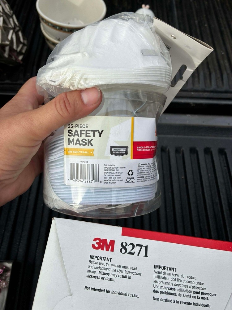 3M P95 Multi - Purpose Disposable Particulate Respirator White 10 pc