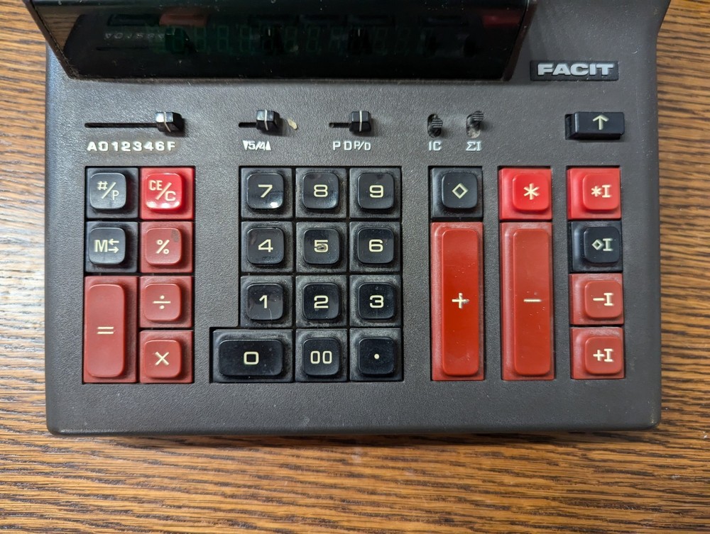 Vintage Facit Desktop calculator Model 2256 Tested Works