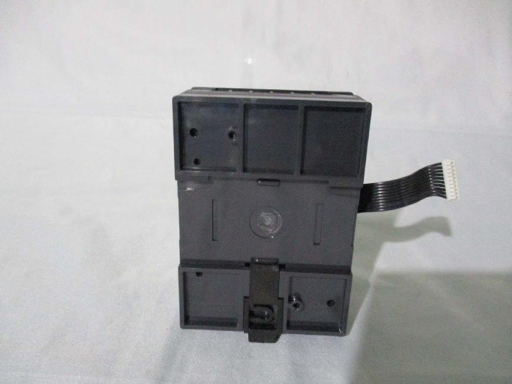 KEYENCE KV-E16X PLC with Built-in Display Function USED #4