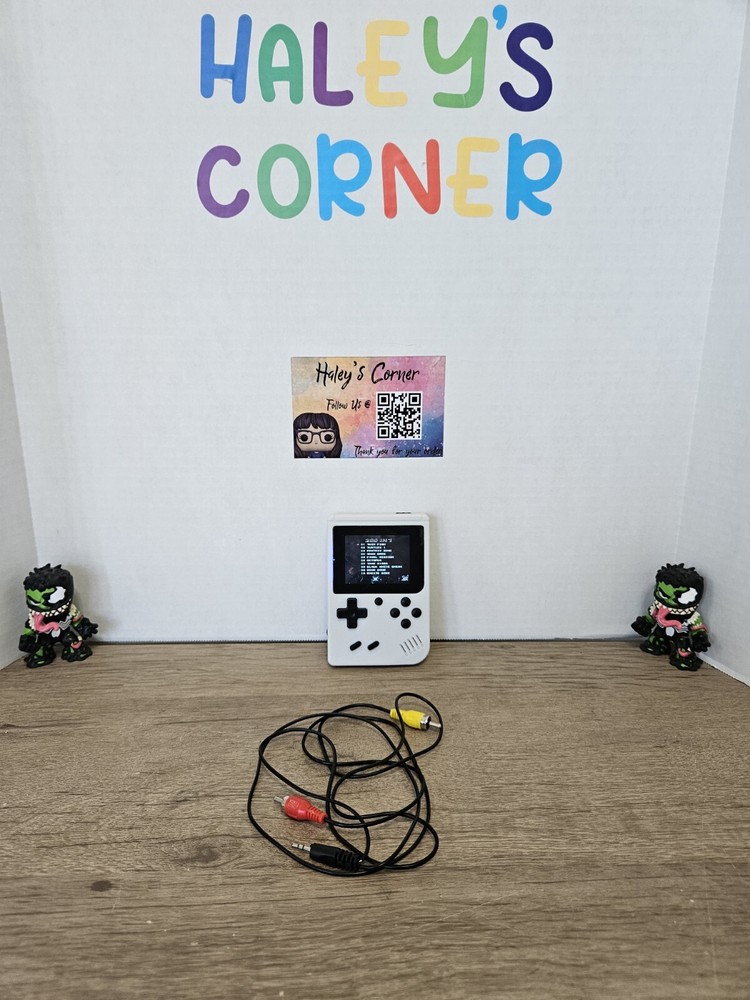 CLASSIC ARCADE Handheld Video Game System w/200 Games By Tech Solutions