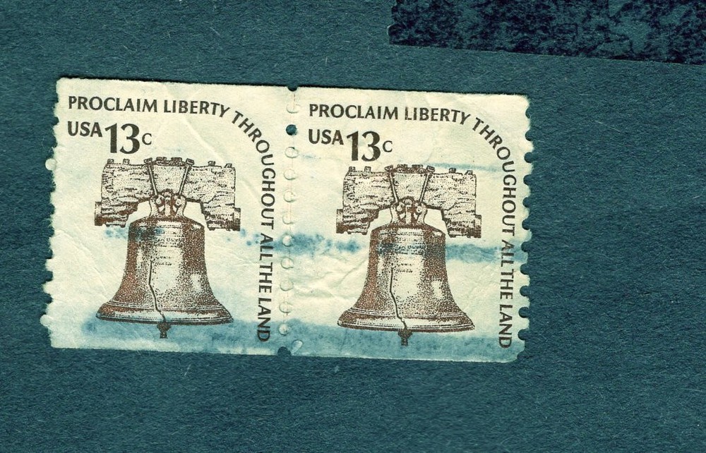 1975 Stamp #1618 Pair Liberty Bell Used