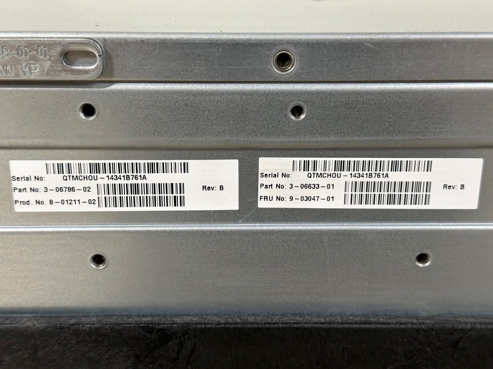 Quantum 24-bay SAS disk array w/ Dual 1-05134-01 Quantum SAS SAN Controller