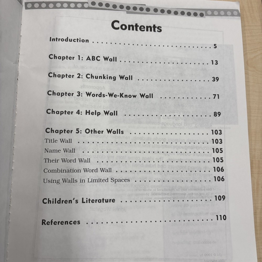 Teaching Reading and Writing With Word Walls