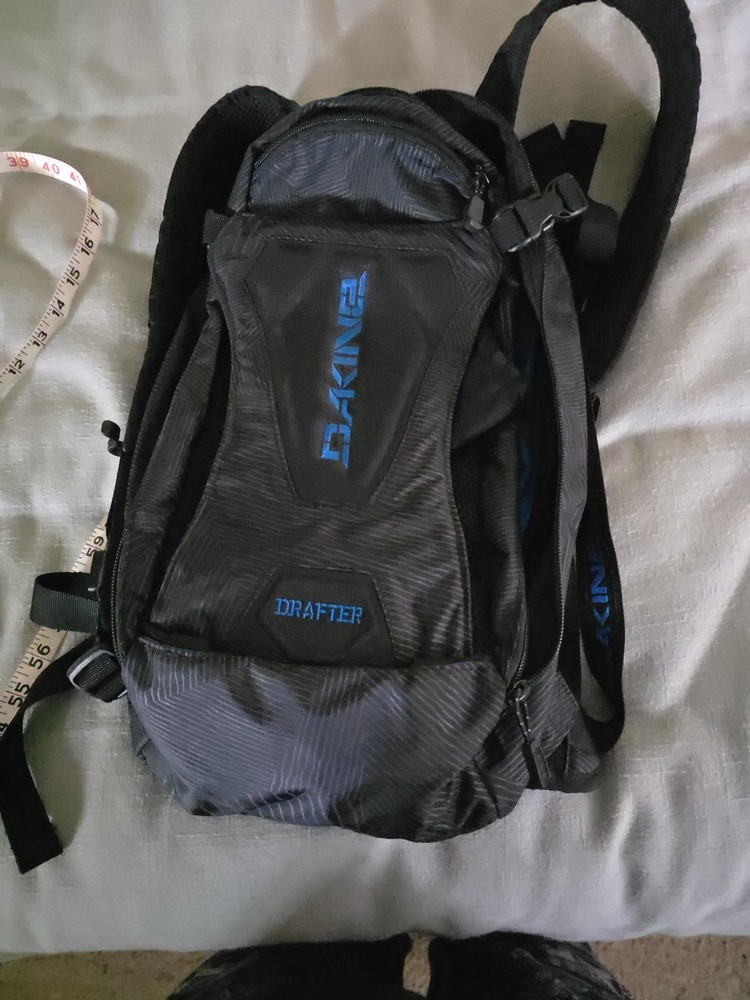 Dakine Women's Drafter 17L Hydration Backpack Black