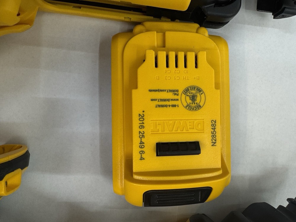 DEWALT Screw Gun Collated Attachment cordless rotary Combo hard case