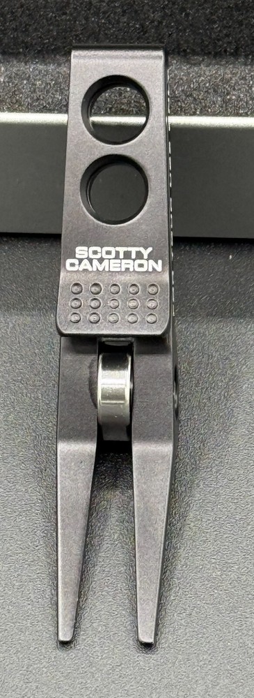 Scotty Cameron Roller Clip Divot Tool For Tour Use Only - Black