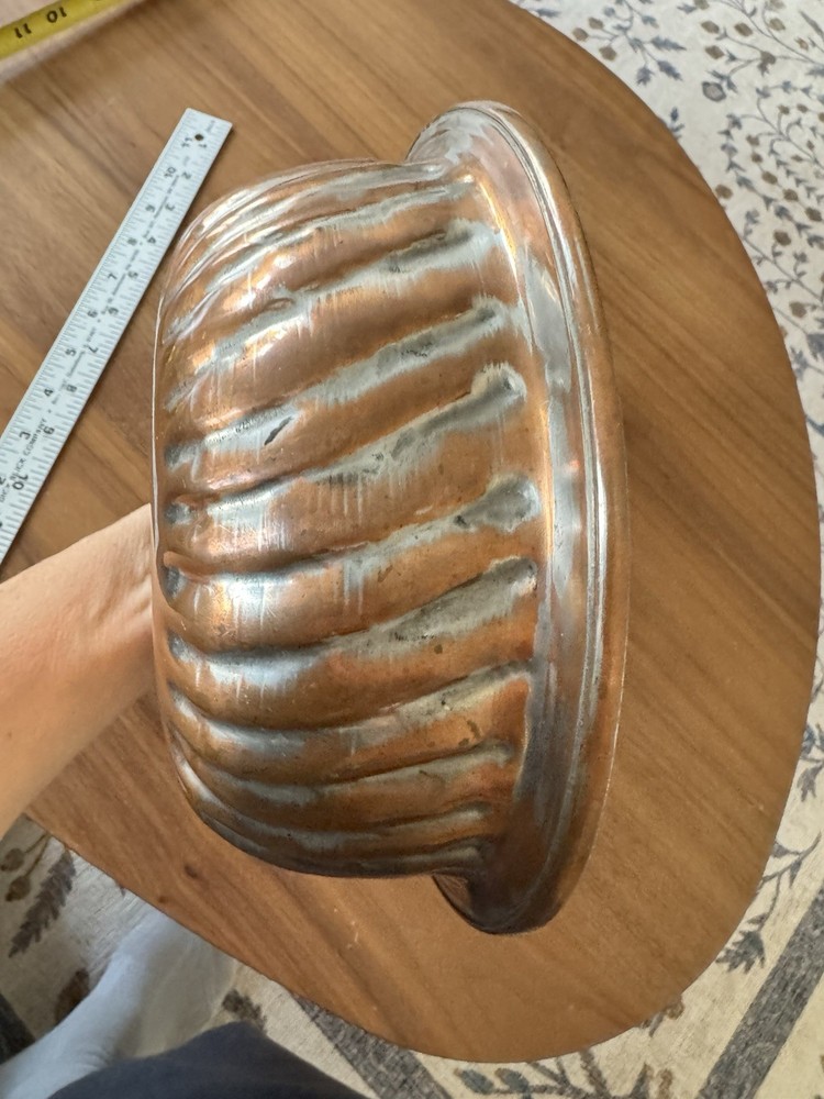 Antique Copper Tin Wall Hanger Mold