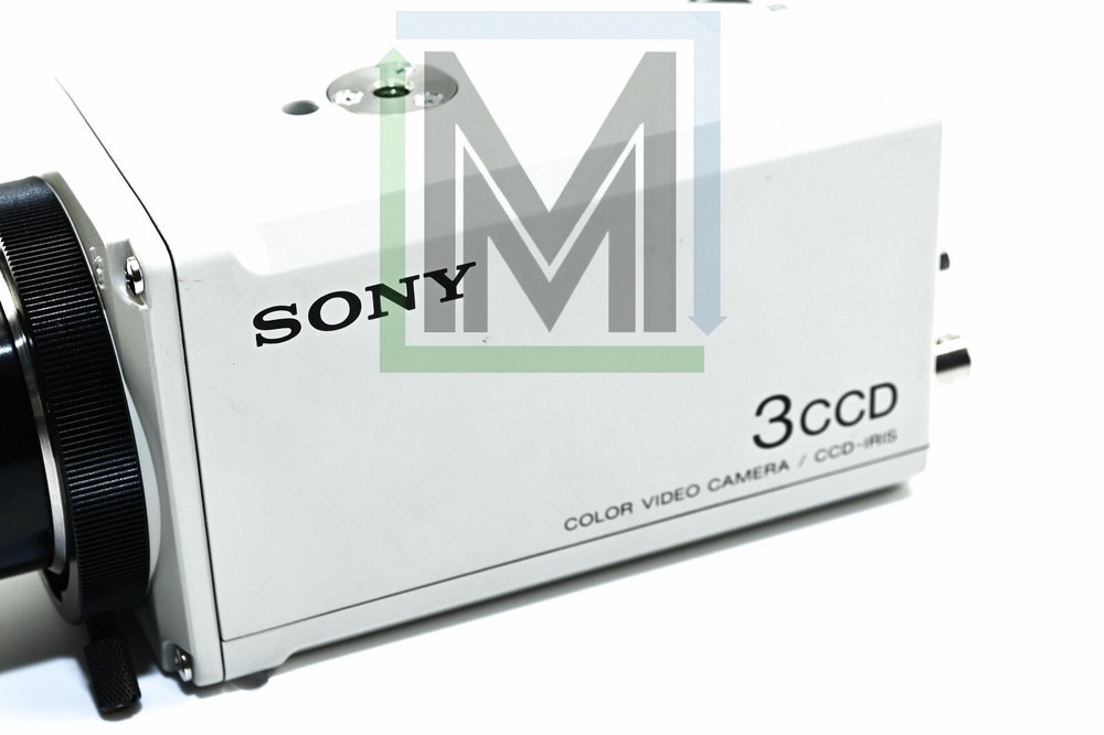 SONY DXC-960MD 3CCD THREE-CCD IRIS COLOR VIDEO MICROSCOPE CAMERA DC 12VOLT ENG12