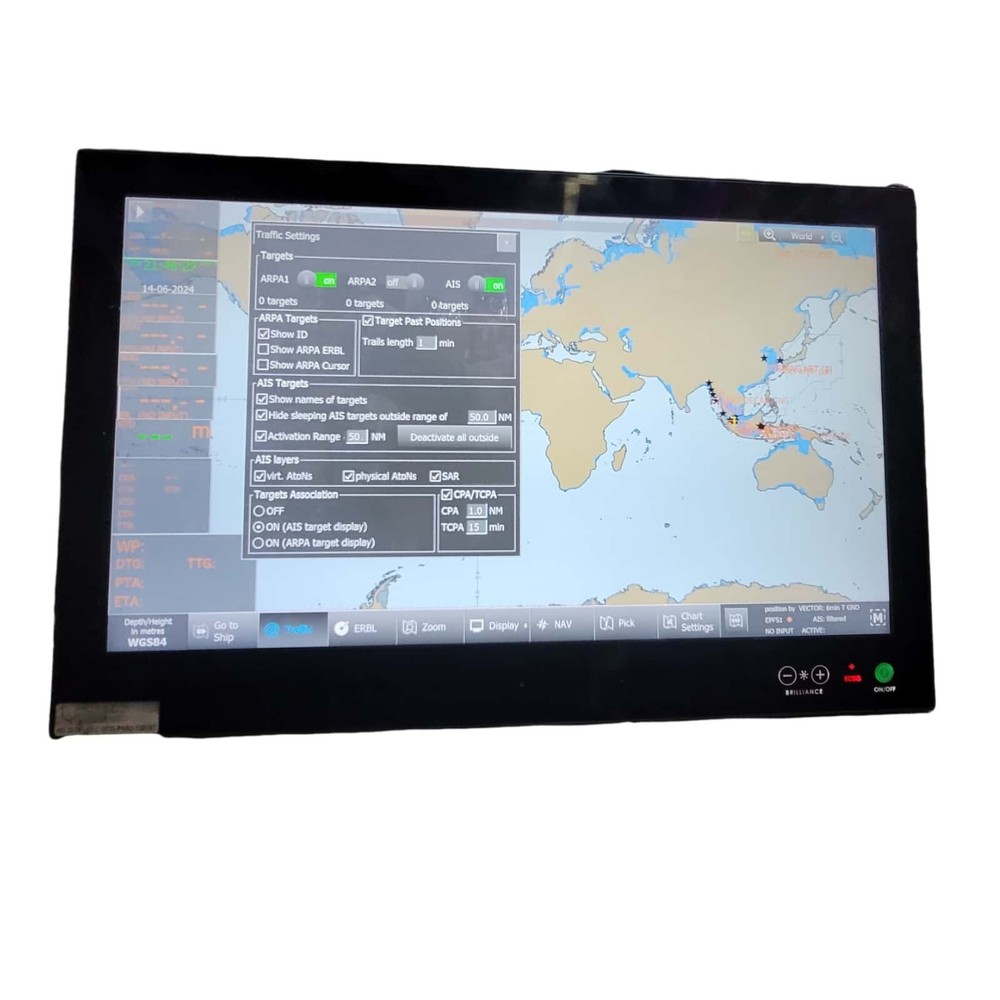 SEALL MULTI COMPUTER ECDIS TYPE HD 24T21 HATTELAND USED