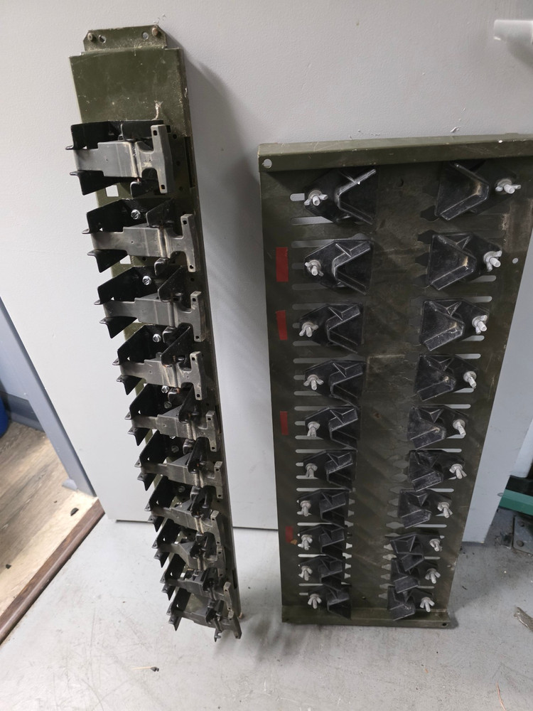 Military Space Saver Weapons Rifle Butt Floor Base & Shelf w/ Rifle brackets