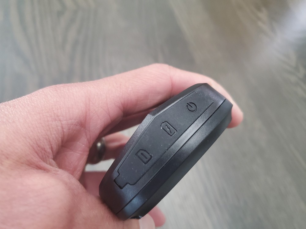 GPS Tracking Device Small Car Tracker Magnetic 15 Day - USED