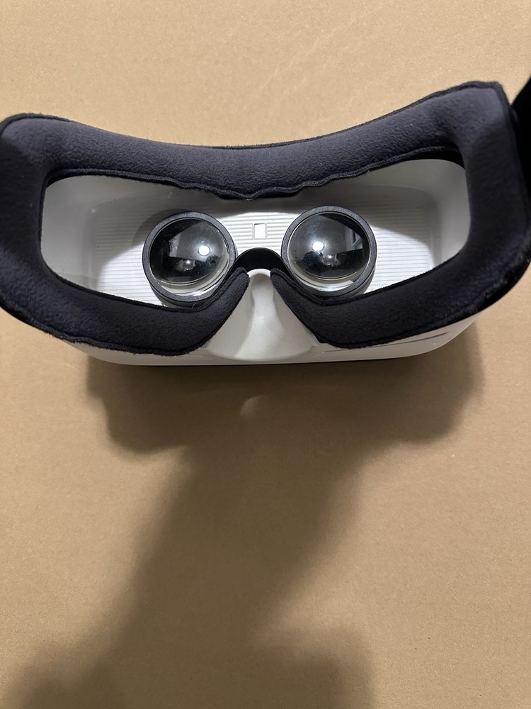 Samsung Gear VR Oculus Virtual Reality Headset