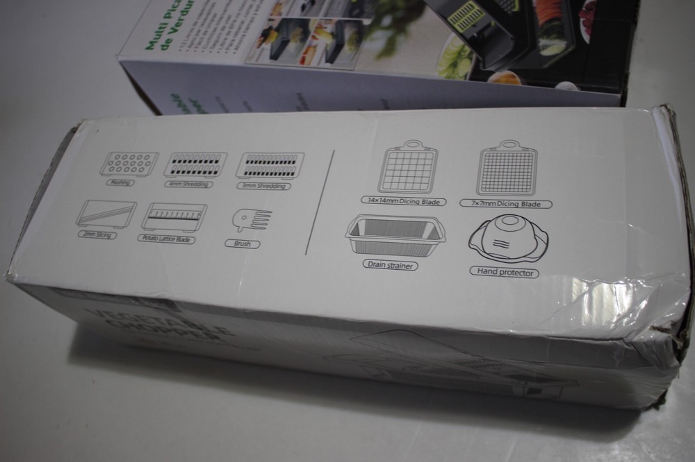 2 SETS VEGETABLE CHOPPER