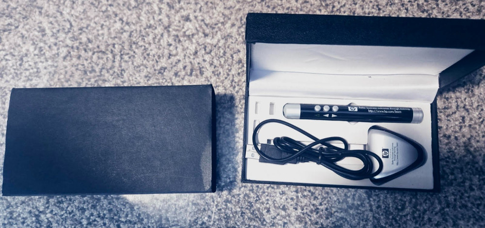 Presentation Wireless Presenter Laser Pointer Clicker USB attached HP Learning