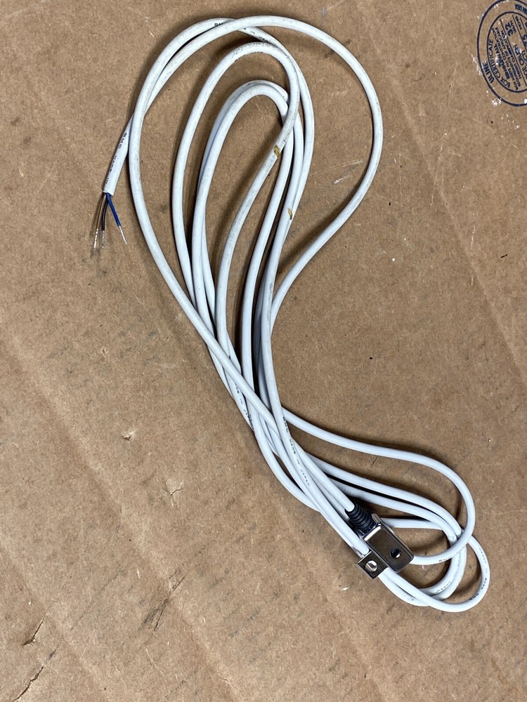 NEW SMC D-F5P Cylinder Switch Sensor FAST SHIPPING