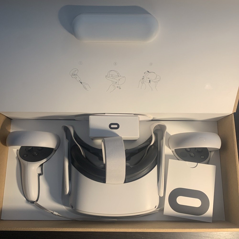 Oculus Meta Quest 2 128GB VR Headset White with Controllers