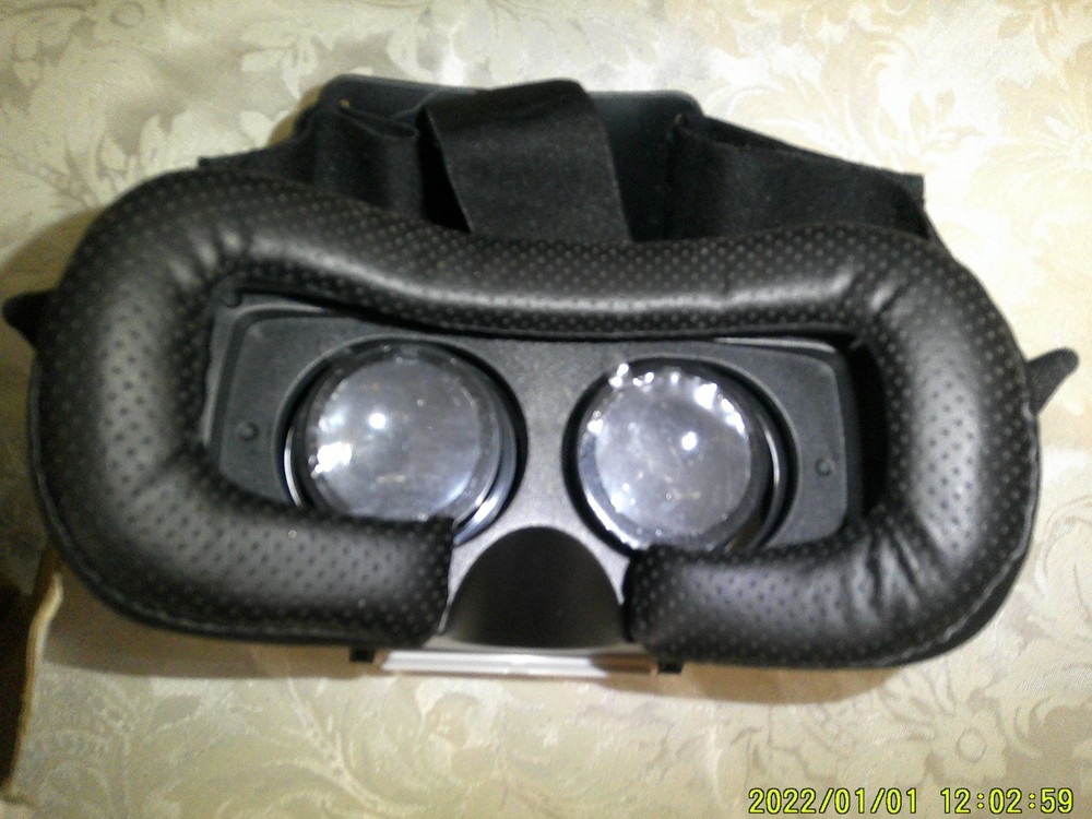 ONN VIRTUAL REALITY SMARTPHONE HEADSET NEVER USED