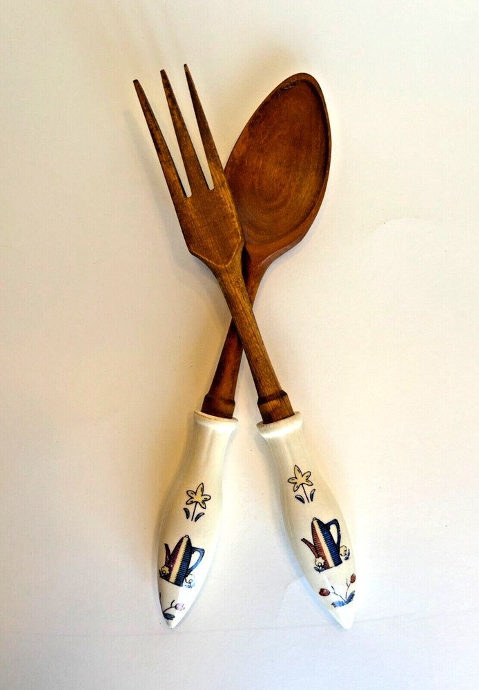 Vtg Wood Ceramic Fork & Spoon Salad Serving Set Kitschy Kitchen Granny Core 11”