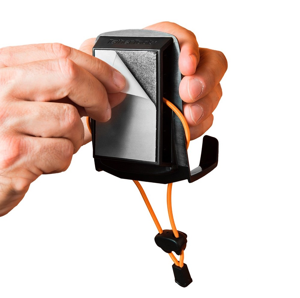 Tether Tools RapidMount SLX Speedlight Holder. No sticky attachments