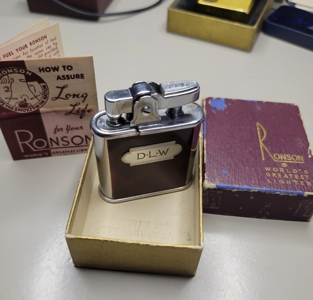 Vintage 1941's Ronson Whirlwind Lighter Brown Original Box (WORKING)