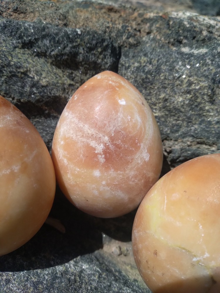 MATTE Peach Cream Marble Stone Egg Easter Orange