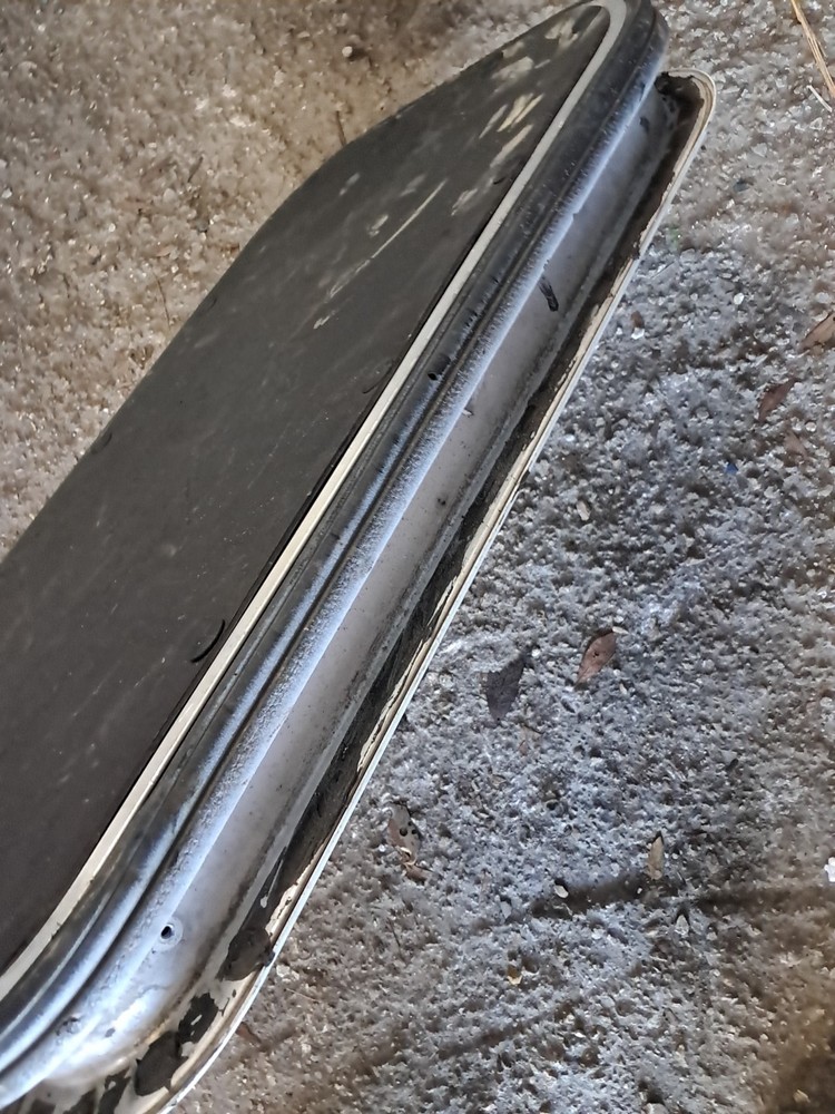 KENWORTH T680 SLEEPER DOOR DRIVER LEFT SIDE LH