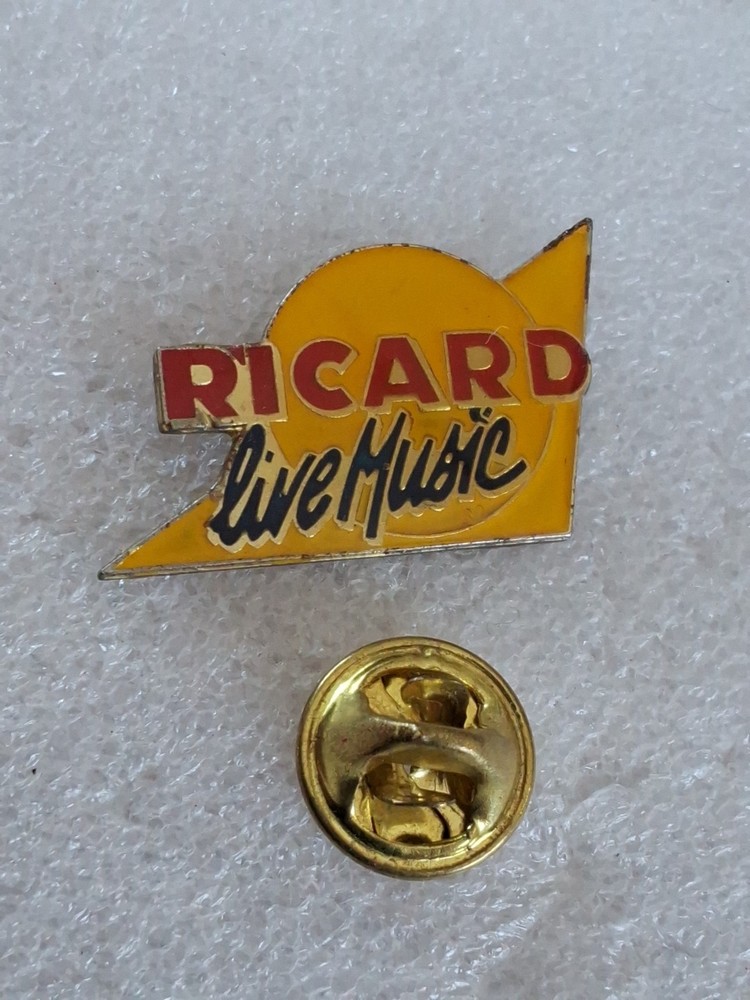 pin's RICARD.  P45