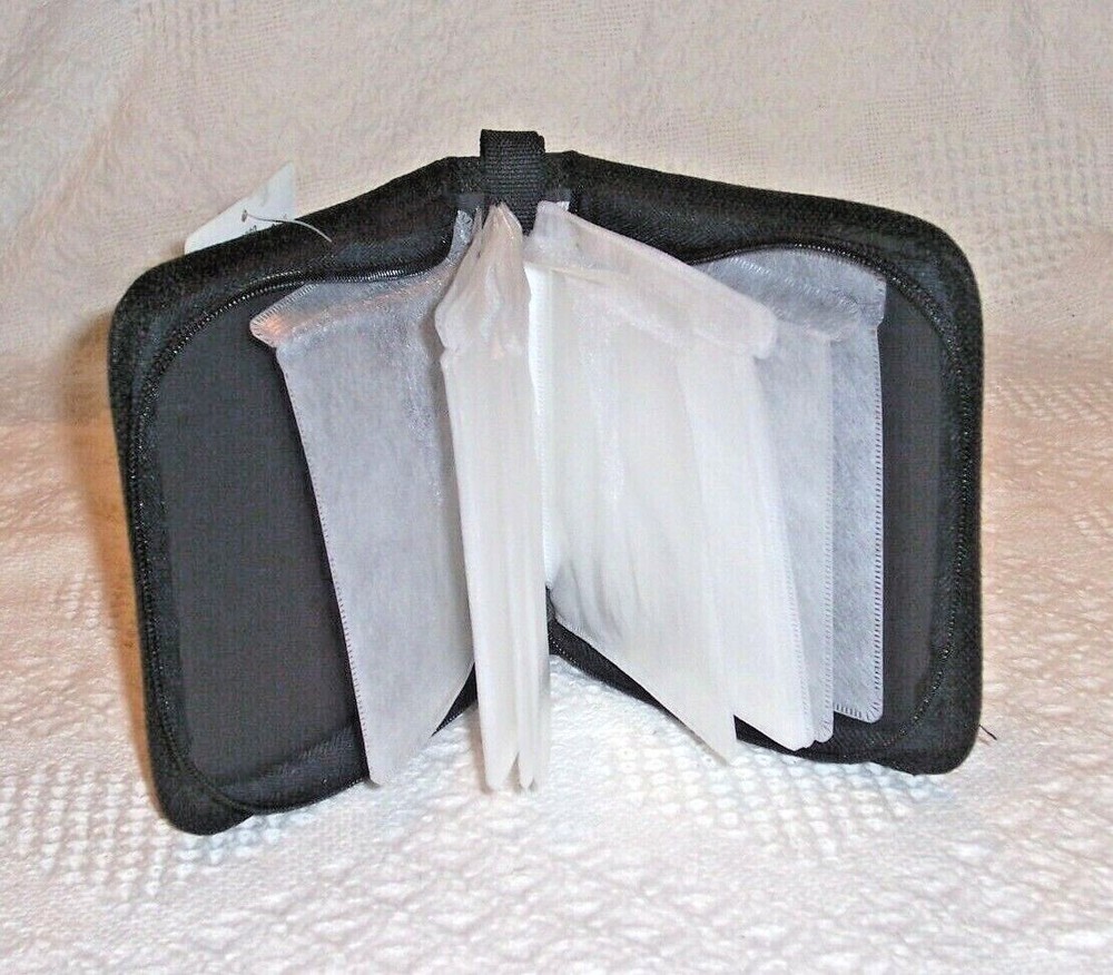 (1098) - NWT - CD WALLET- Black - Holds 24 DISCS -