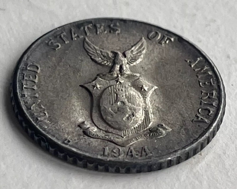 1944 Philippines 10 Ten Centavos Silver Coin UNC #8