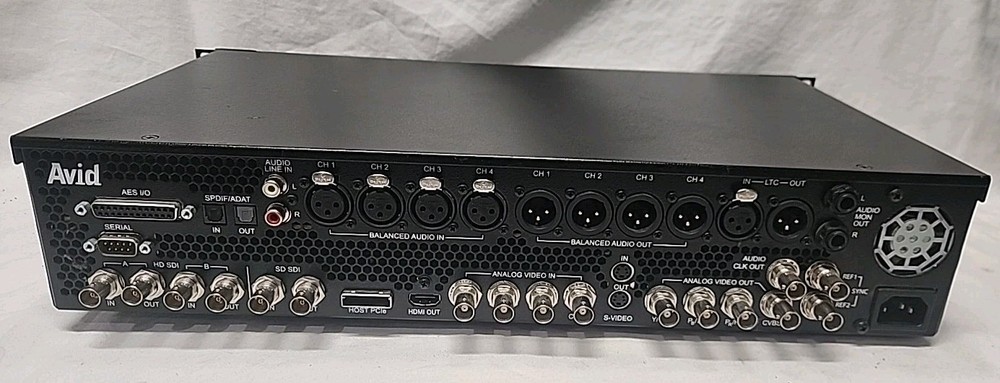 Avid Technology 7020-30008-XX Nitris DX Audio Video Interface Box