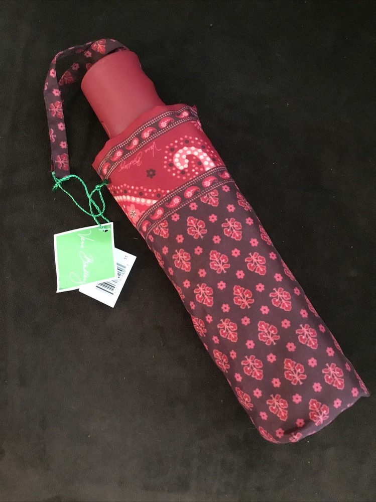 VERA BRADLEY MESA RED UMBRELLA WITH COVER RETIRED PATTERN