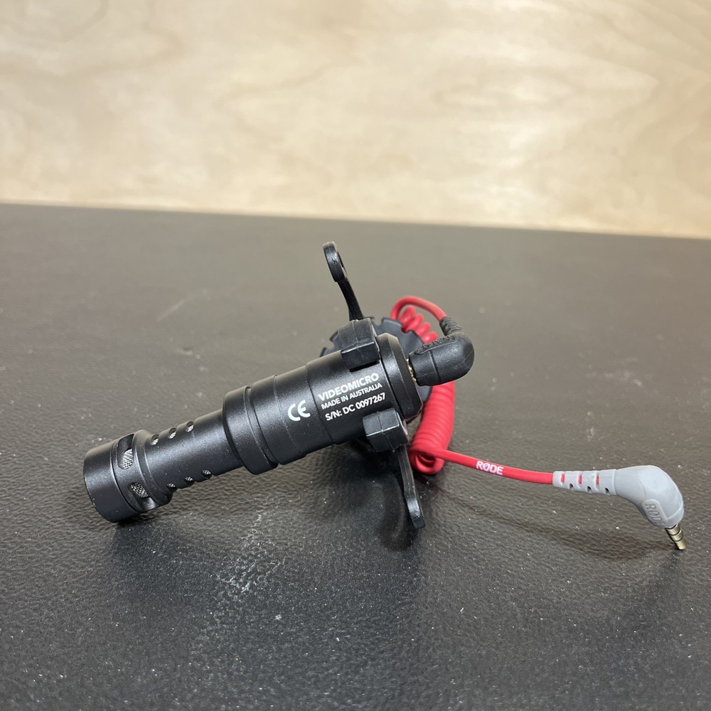 Rode VideoMicro compact on camera