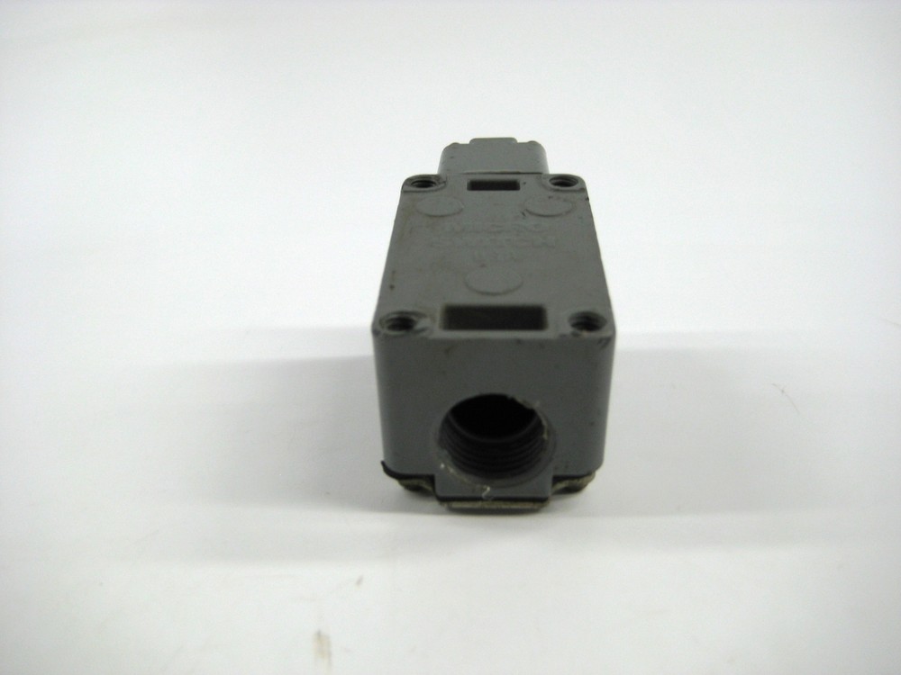 HONEYWELL 1L23 LIMIT SWITCH UNMP