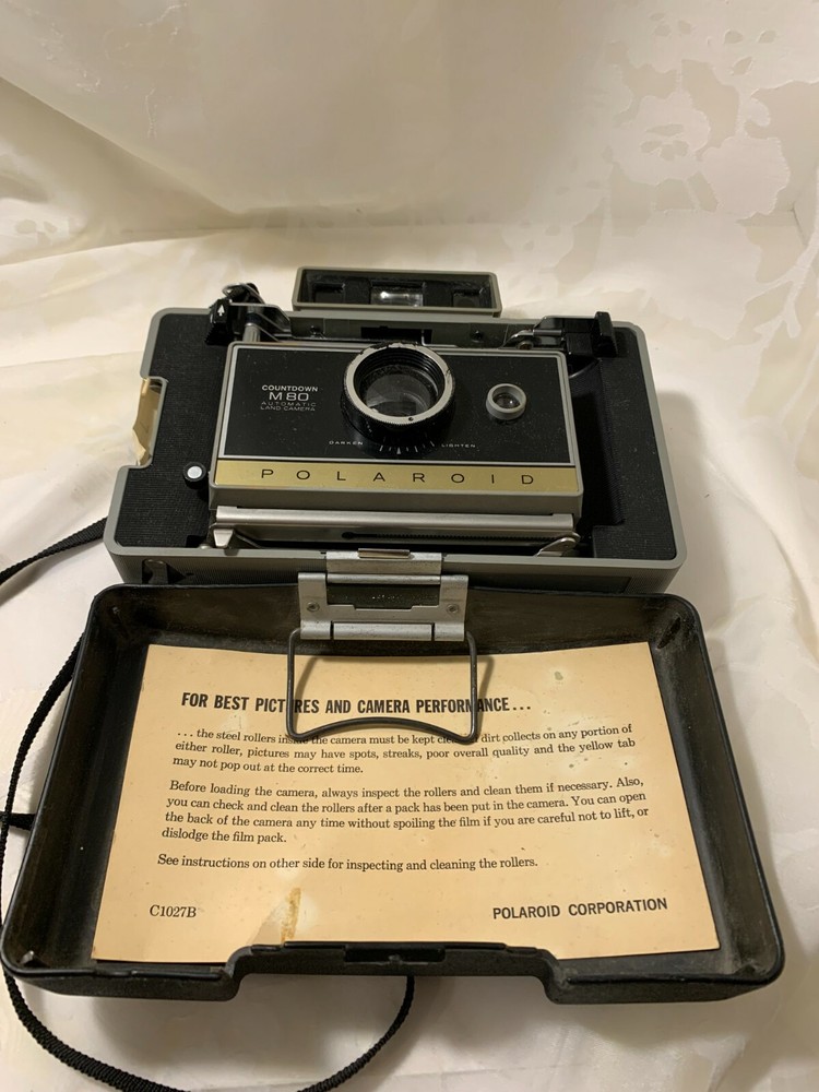Polaroid Camera Countdown M 80 Automatic Land Camera Vintage