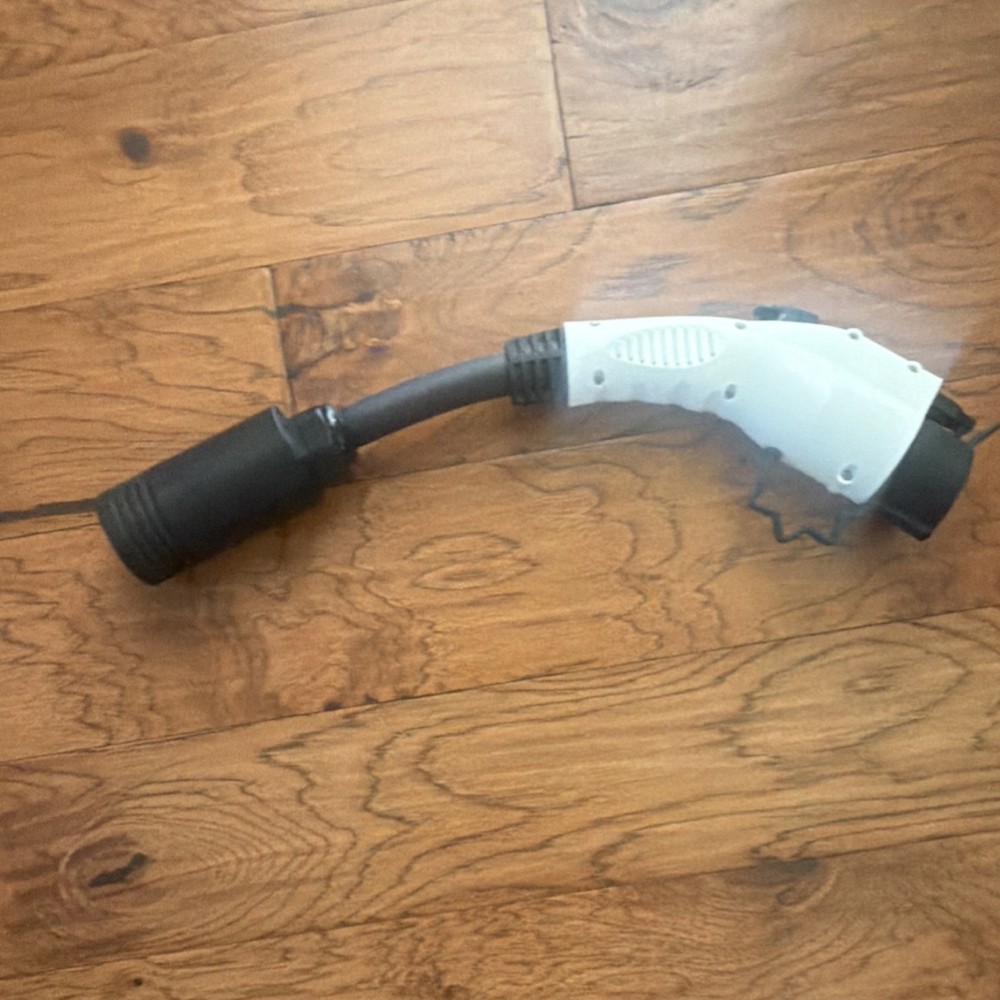 Tesla Tap Adapter 40A 240V AC 3S E364477