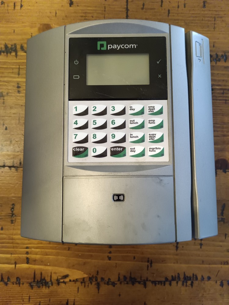 Paycom Time clock Terminal (No Power Cord / Key) Untested A6