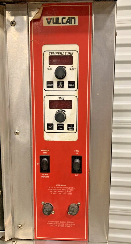 Vulcan-Hart ECO2C Half Size Electric Convection Oven Missing Shelf